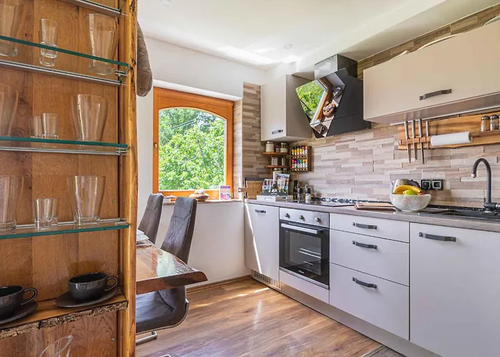 In Kranjska Krain 42897 * Trebnje